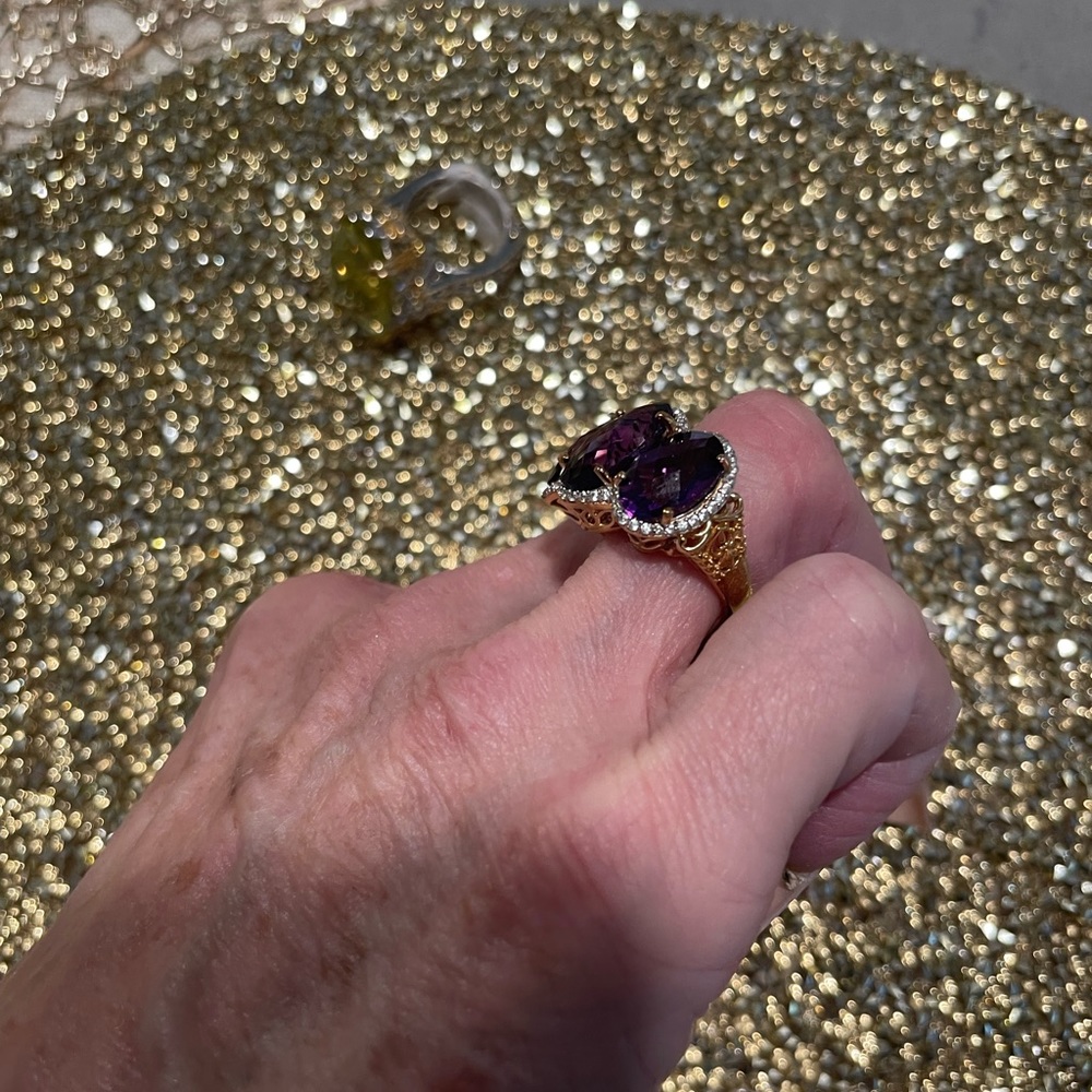Gems Treasures. Three Stone Amathyst Ring View 3